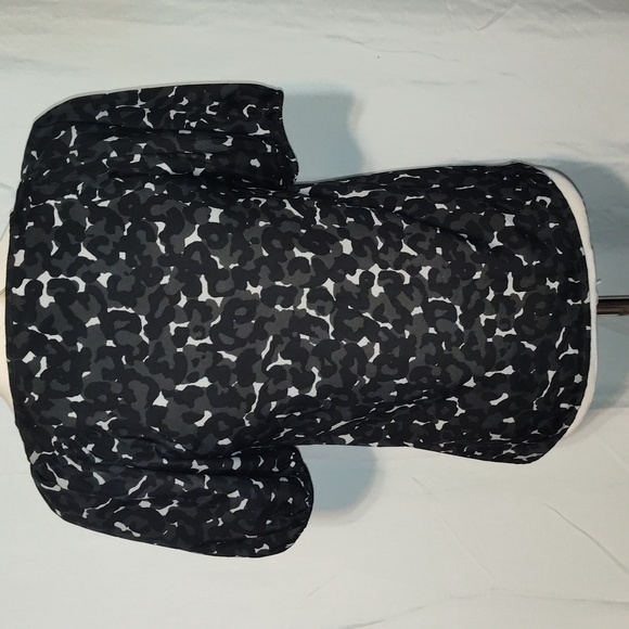 LOFT X Small Petite Black and Gray Abstract Blouse With Puff Sleeves - Picture 3 of 7